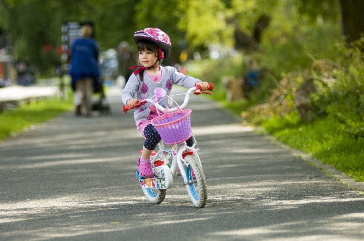 teaching older child to ride bike